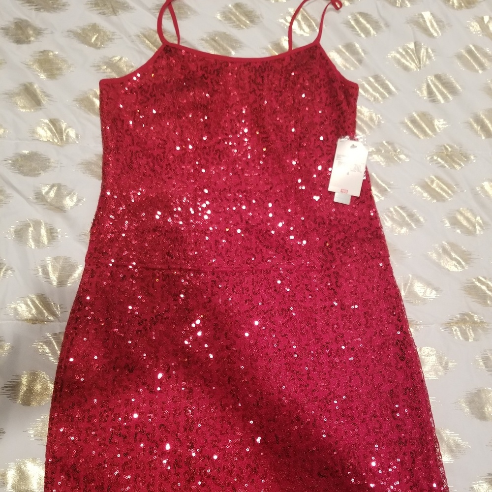 Dress - Picture 2 of 4